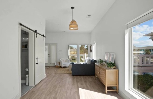 Southport Condominio | Romantic Waterfront Retreat in charming Southport