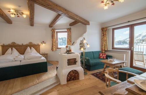 Turracher Hohe Hotel | Romantik Seehotel Jägerwirt