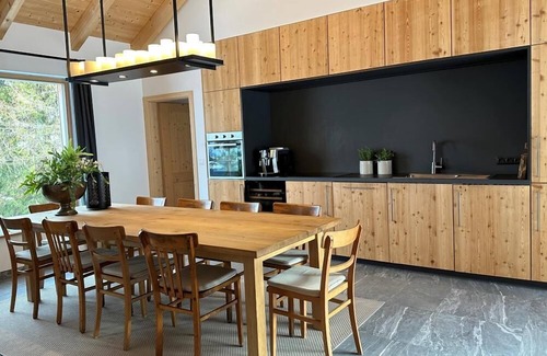 Sankt Corona am Wechsel Apartamento | Romantisches Holzhaus mit Schwimmteich, Direkt an Kinderskipiste