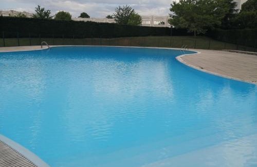 Pouilly Apartamento | Romantisme et glamour avec spa ,jardin proche zénith