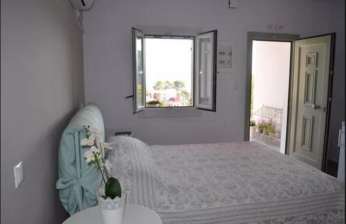 Frourion Casa | Romanza Studios