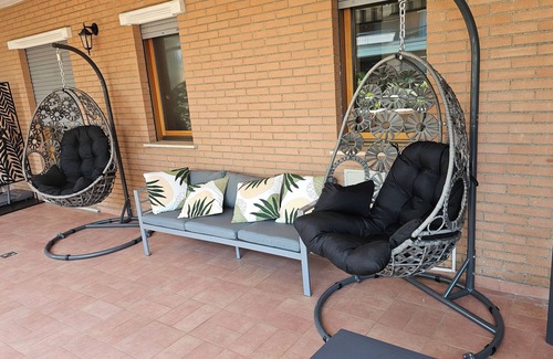 Torrino Apartamento | Rome Phoenix Suite cozy elegant, terrace and pool dream eur center