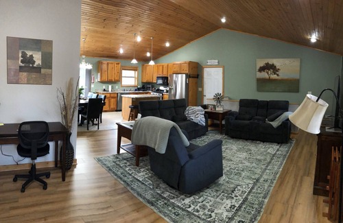 Nekoosa Casa | Rome Ranch Retreat – Golf+Lake+Pool+ATV+Dog