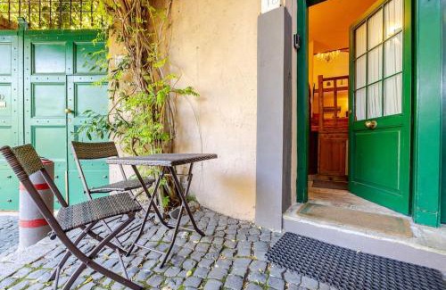 Trastevere Apartamento | Rome's Hidden Gem