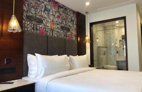 The Mall Road Hotel | Romeo Lane Mussoorie - The Courtyard House