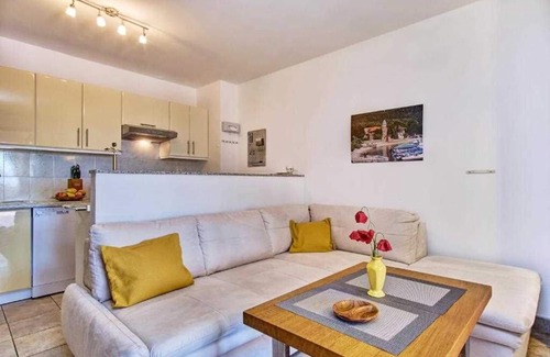 Miholascica Apartamento | Rona Apartment Mateo