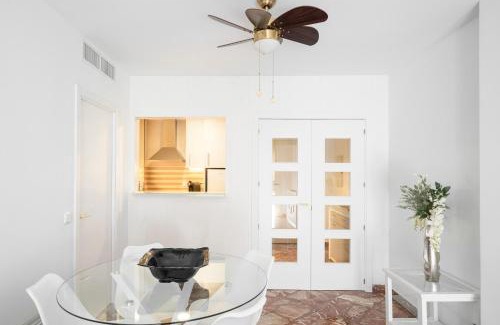 Angustias - Chana - Encina Apartamento | Ronda Suites 193 junto a hospitales y cerca centro con Parking Gratis