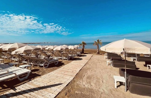 Le Grau-Du-Roi Apartamento | Roof terrace apartment ideal for 4 people. 5 minutes from the sea