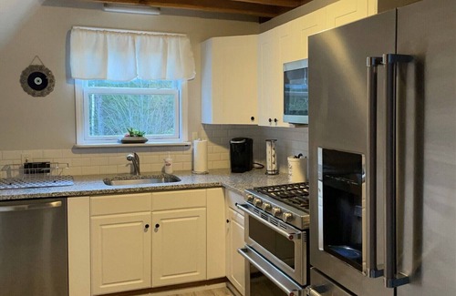 Barnstead Casa | Roof top deck, hot tub, game room, on 9 acres in the Lakes Region