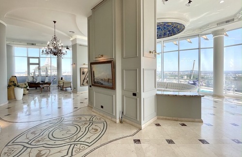 Pechers'kyi District Apartamento | Roofport in Київ
