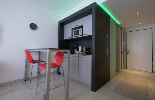 Oststadt Apartamento | Rooftop Apartment by Rabe - Balkon, Parkplatz, Smart-TV, Netflix