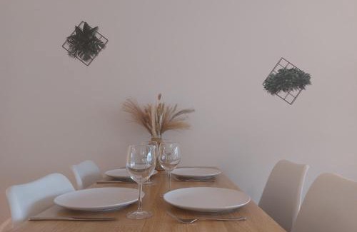 Neu-Ulm Apartamento | Rooftop Apartments - Stillvolles Apartment 4P nahe Glacis Center