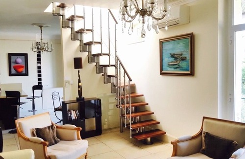 Riou - Petit Juas - Av de Grasse Apartamento | Ático, 2 dormitorios y 2 baños, 5 minutos a pie Croisette, azotea, WIFI, aire acondicionado
