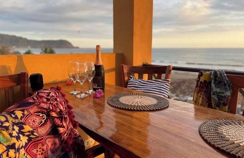 Barrio Los Villalobos Condominio | Beautiful 3 bdrm PH condo on the beach