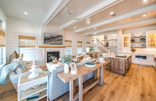 South End Casa | Rooftop Deck & Ocean Views—Luxury 5BR/4.5BA Single Family, Across from Beach!