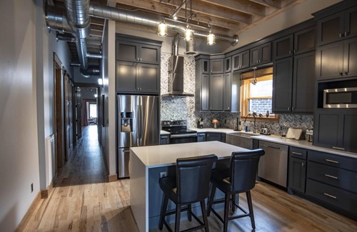McMinnville Casa | Rooftop on Main Street, Downtown McMinnville