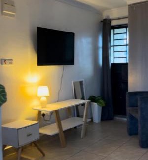 Nairobi Cama Y Desayuno | Rooftop Studio Apartment - Mirema