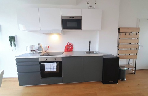 Donaustadt Apartamento | Rooftop Terrace, free garage parking and Pool!