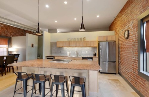 Evansville Casa | Rooftop Views in the Heart of Downtown