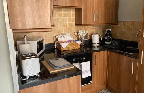 Ludwel Apartamento | Rooftops - bijou sister apartment to Assembly View - free parking permit provided