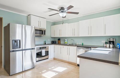 Sero Grandi Casa | Rooi Koochi 29B