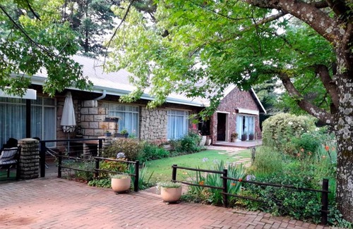 Clarens Apartamento | Rooiland Clarens