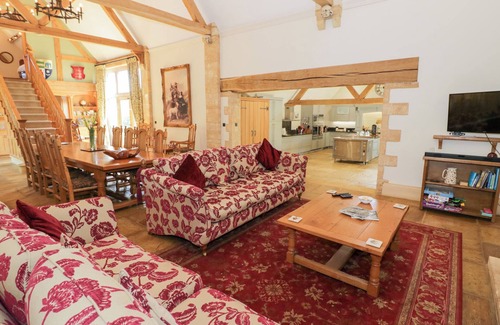 Broadway Cabaña | ROOKERY HALL, family friendly, luxury holiday cottage in Broadway