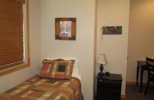 Wolf Creek Cabina | Habitación # 1 en Montana's Wolf Creek Lodge