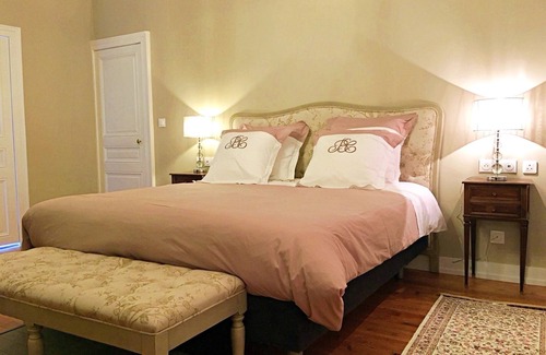 Jarze Cama Y Desayuno | Room 1 King size double bedroom