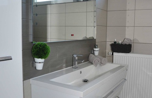 Aldingen Cabaña | Room 1 - Pension N37 - modern furnished rooms in a quiet location