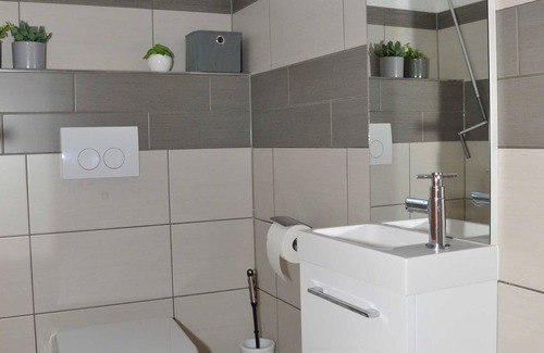 Aldingen Cabaña | Room 1 - Pension N37 - modern furnished rooms in a quiet location