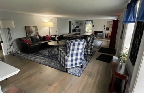 Francestown Apartamento | Room 10 - Queen Room