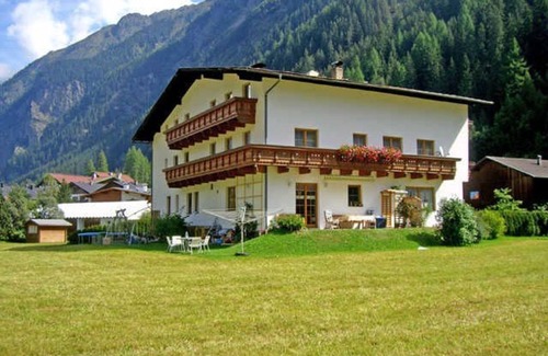 Feichten Apartamento | Habitación 102 - Haus Alpina ***