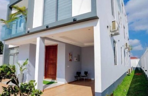 North Legon Apartamento | Room 103 - Uphills Court
