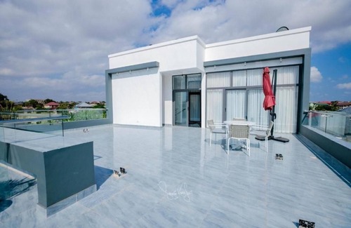 North Legon Apartamento | Room 103 - Uphills Court