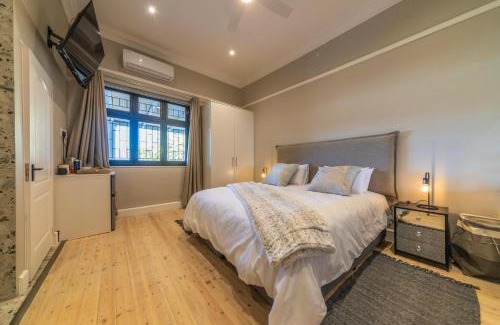 Simondium Casa | Room 3 - LEO Sky Guest House