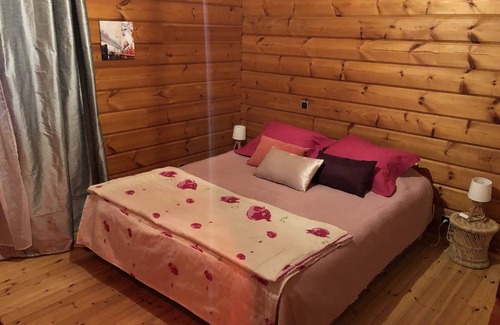Valpaja Casa | Room 3 violet 2 adults