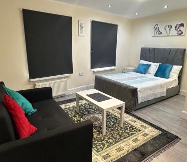 Weavers Casa | Room 4 - En-suite for 2 people
