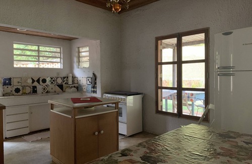 Aracariguama Casa | Sitio a 50 minutos de São Paulo con Chimenea, Campo de fútbol y Jacuzzi.