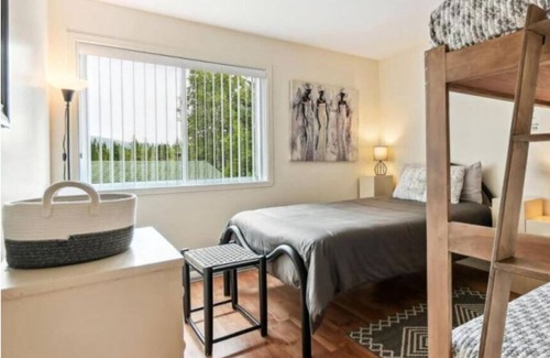 Saint Donat Cama Y Desayuno | Room 7: The Audacious