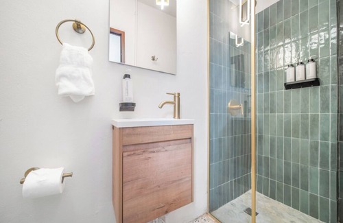 Santurce Hotel | Room 8: Colorful Crash Pad Near Cerra Art