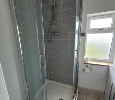 Ellesmere Port Casa | Room@87