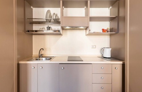 Licata Apartamento | Habitación 'Al Duomo - Camera Queen' con terraza compartida, Wi-Fi y aire acondicionado.