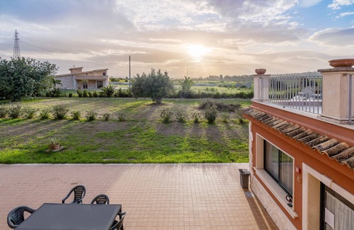 Syracuse Apartamento | Habitación 'Al Palmento - Mille E Una Notte R11' con piscina compartida, Wi-Fi y aire acondicionado.