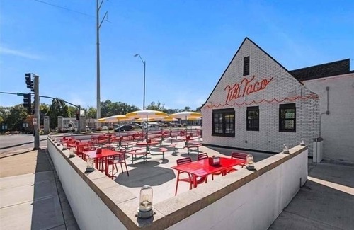 Kansas City Casa | Room available in 4bd home South KC close to Hwy/Pet Friendly