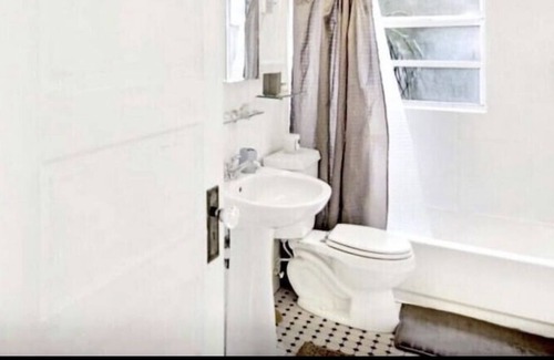 Providencia Park Cabaña | Room B, right in the action of West Palm Beach!