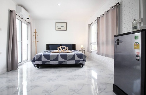 Ayutthaya Casa | Room in Guest Room - Baan Khunphiphit Homestay No3370