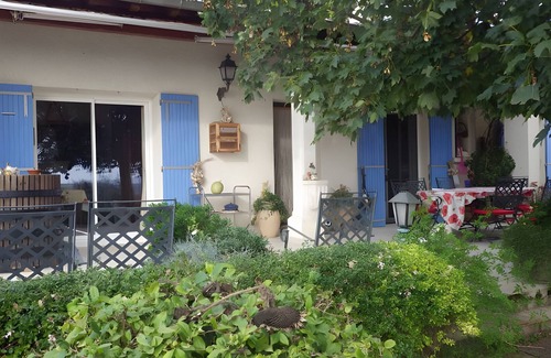 Visan Apartamento | Room 'Bellevue' with Mountain View, Shared Terrace and Wi-Fi