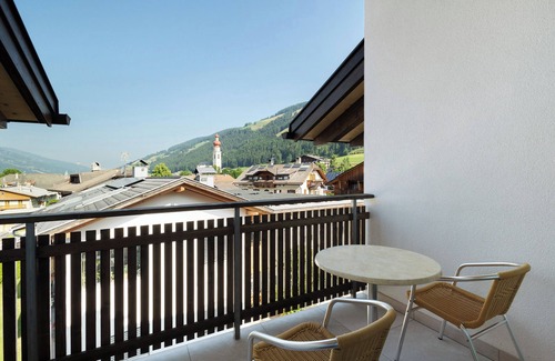 Villabassa Apartamento | Habitación 'Bergnest' con vistas a la montaña, terraza privada y Wi-Fi