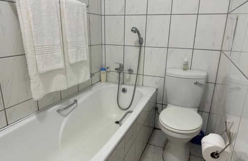 White River Casa | Room in Chalet - Busa House - Triple Room
